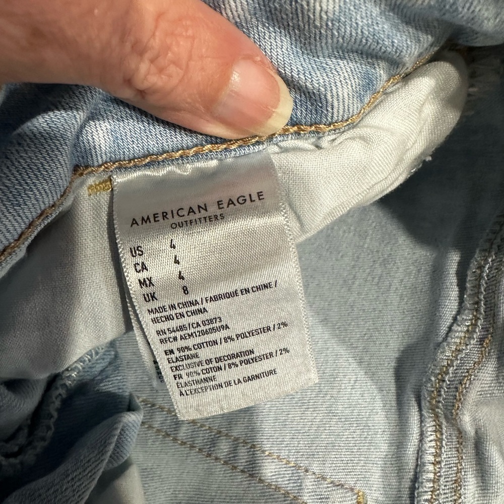 American Eagle Outfitters Super High Rise shorty size 4. Women’s. - Picture 5 of 5